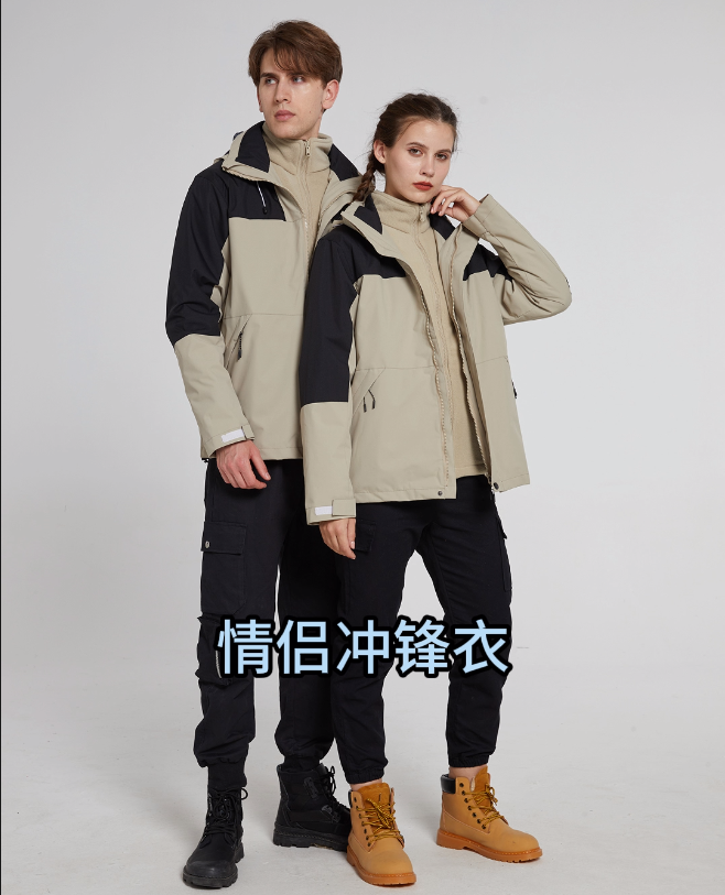 外衣：150D高彈春亞紡-100%聚酯纖維內(nèi)膽：300克雙面搖粒絨-100%聚酯纖維防水5000/透氣2000/防風(fēng)/保暖/三合一男女同款沖鋒衣登山服，奧特萊斯定制款防寒保暖情侶套裝沖鋒衣。